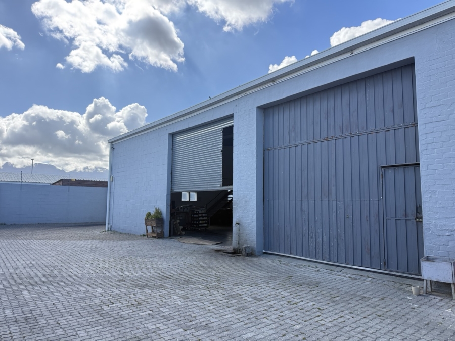 To Let Commercial Property for Rent in Onverwacht Western Cape